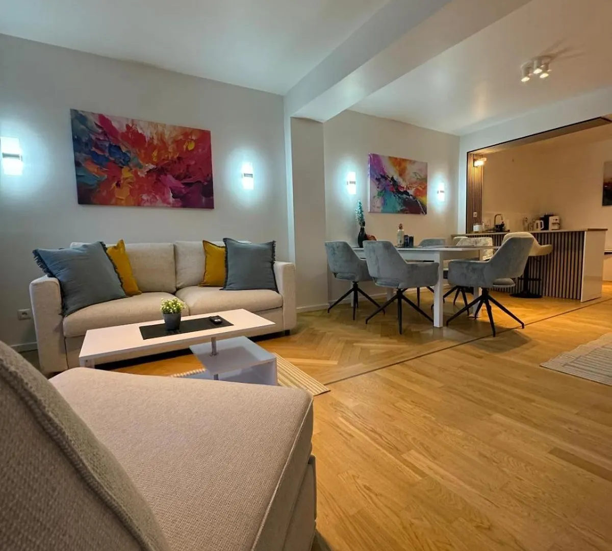 Munich Top Place On Marienplatz 2 Schlafzimmer 70 Qm Apartment Jennifer